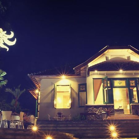 Tetirah Boutique Hotel Salatiga Exterior photo