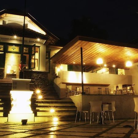 Tetirah Boutique Hotel Salatiga Exterior photo