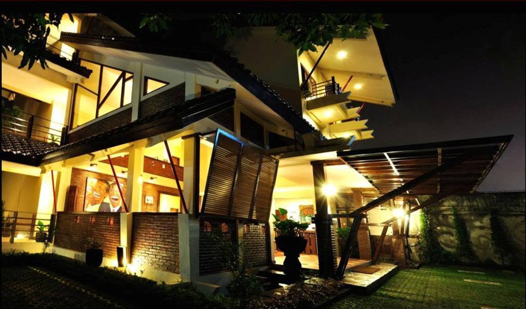 Tetirah Boutique Hotel Salatiga Exterior photo