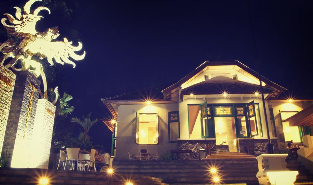 Tetirah Boutique Hotel Salatiga Exterior photo