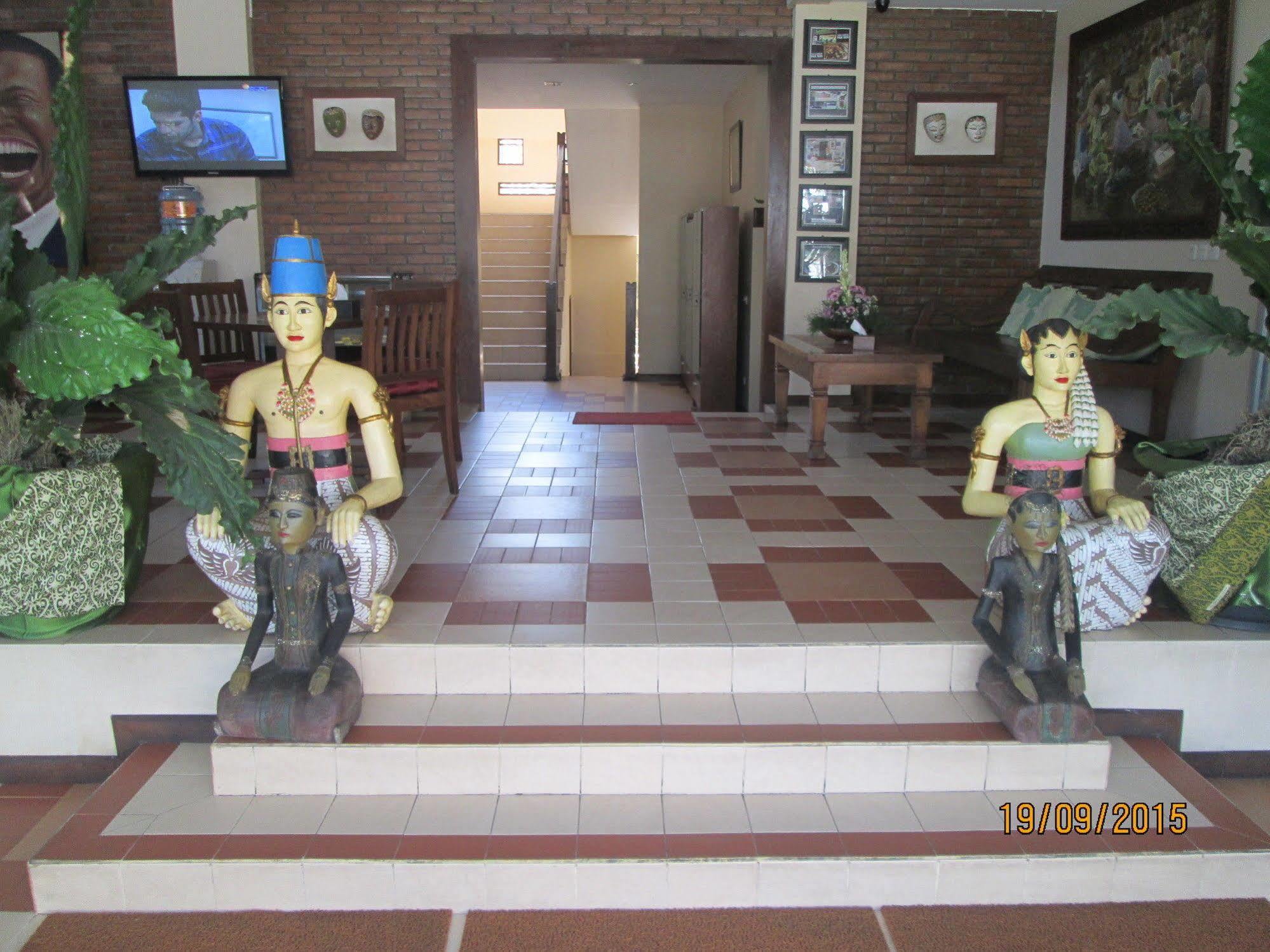 Tetirah Boutique Hotel Salatiga Exterior photo